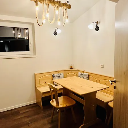 Apartman „divija Haus“ *